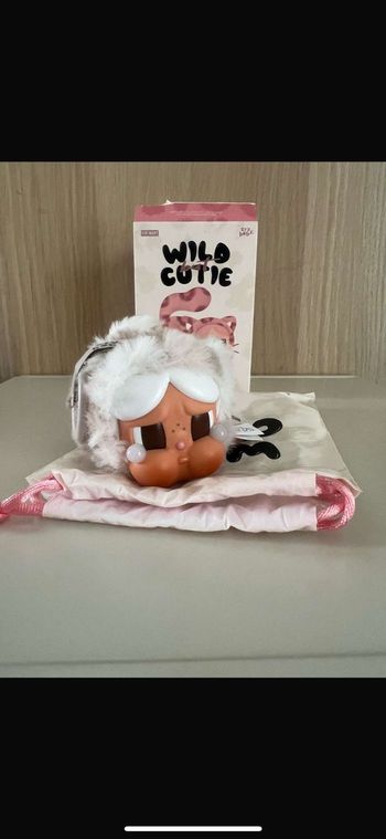 Crybaby vanilla cutie popmart