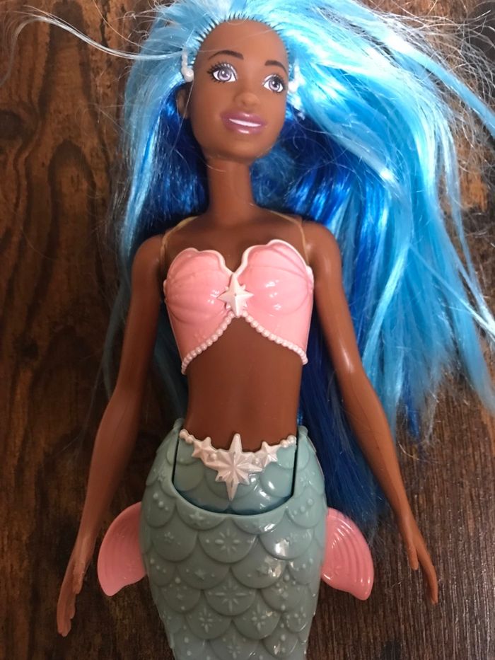 Barbie sirène métisse Mattel 2021 - photo numéro 3