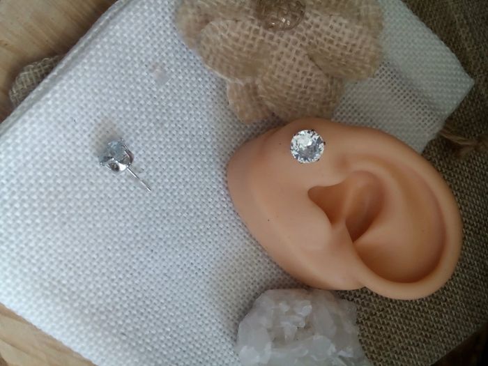 Boucles d'oreilles zircons ronds - photo numéro 2