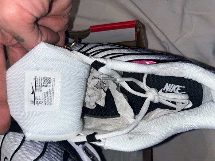 Nike TN blanche, rose et noire - photo numéro 6