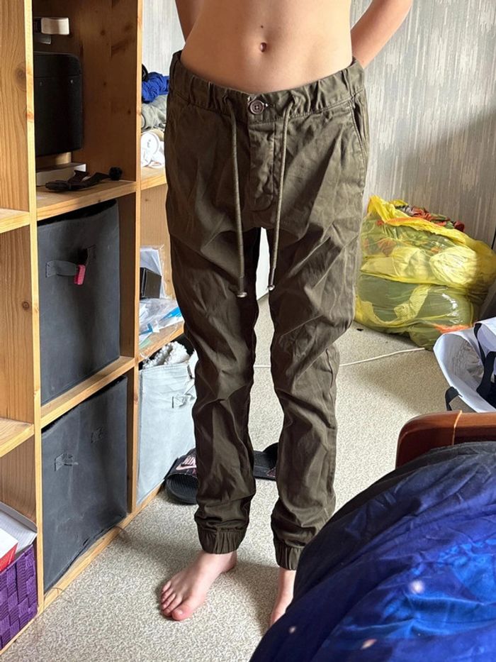 Pantalon taille 34 marque bizzbee