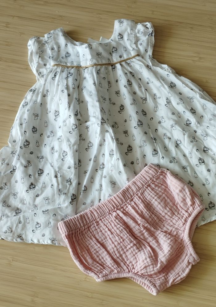 Robe et bloomer