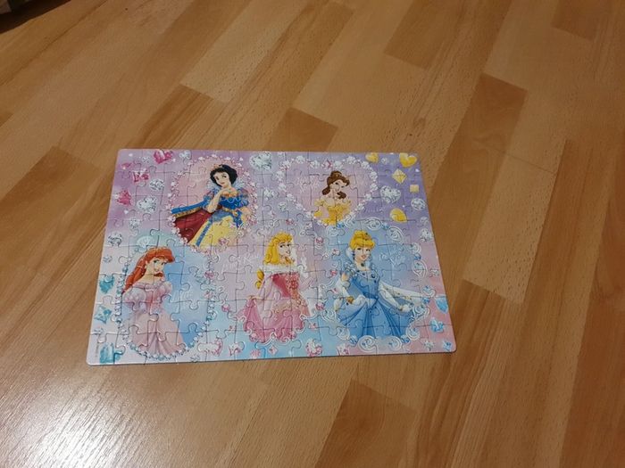 Jewels Puzzle 104 pièces Disney princesses - photo numéro 2
