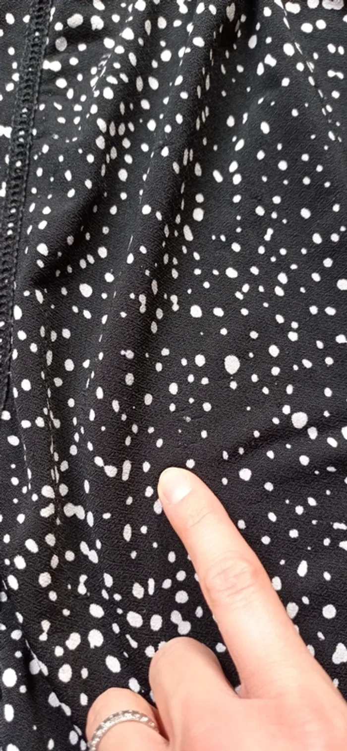 Blouse Clara Vitti 
Taille 34/36
Très bon état - photo numéro 6