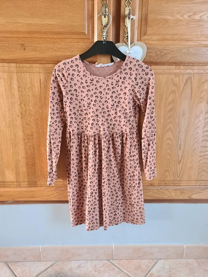 Robe h&m parfait etat taille 122/128