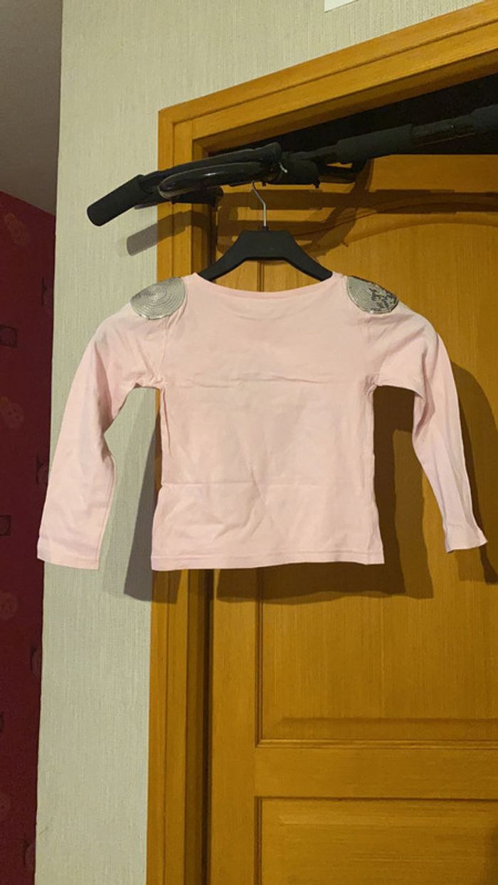 T-shirt avec chat - photo numéro 2
