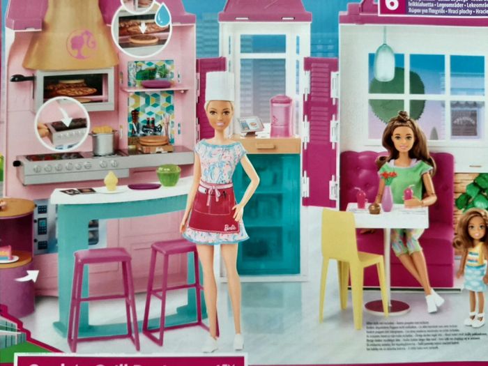 Restaurant barbie avec une poupée - photo numéro 3