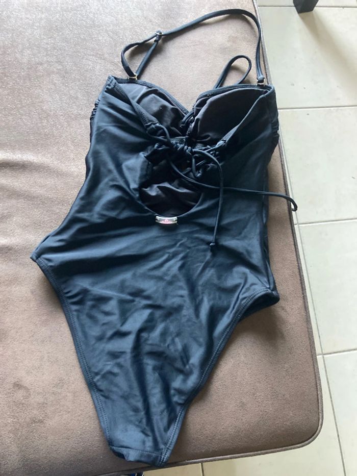 Maillot de bain taille 36 - photo numéro 3