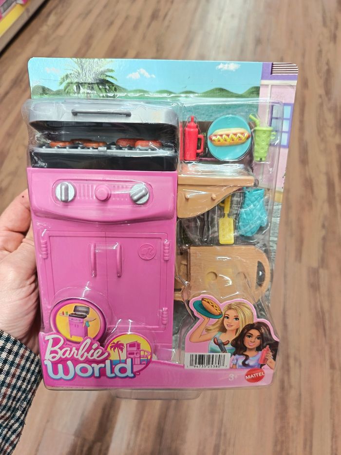 Barbecue Barbie - photo numéro 2