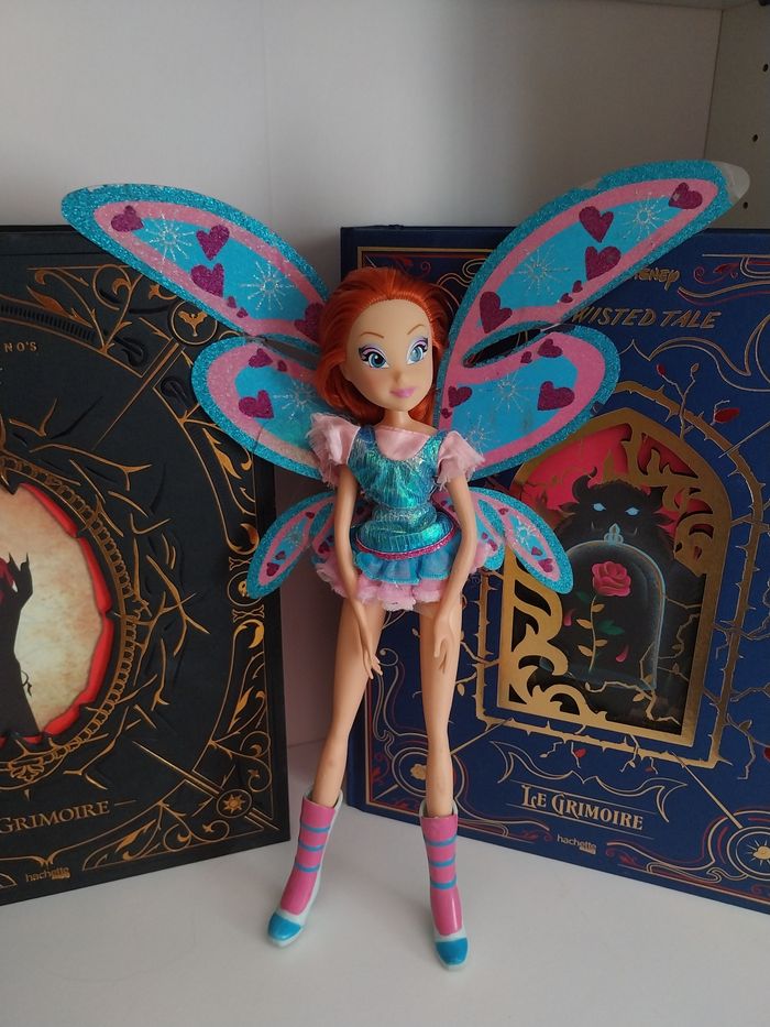 Poupée Bloom Believix Winx Club Witty Toys saison 4 Fairy of Flame Smoby