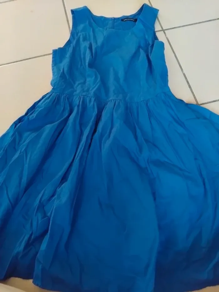 Robe bleu femelle