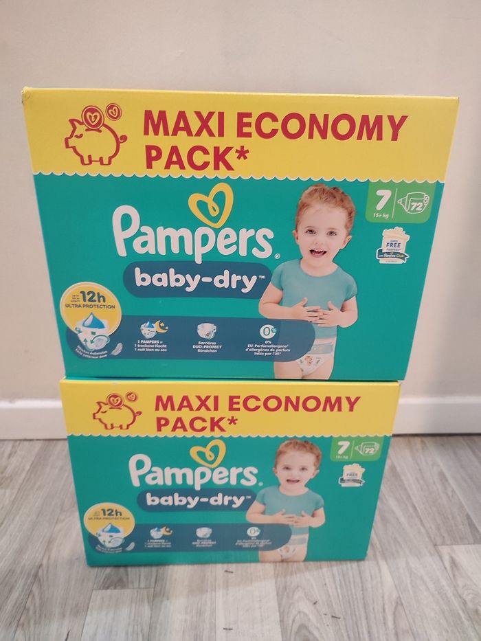 Couche Pampers taille 7