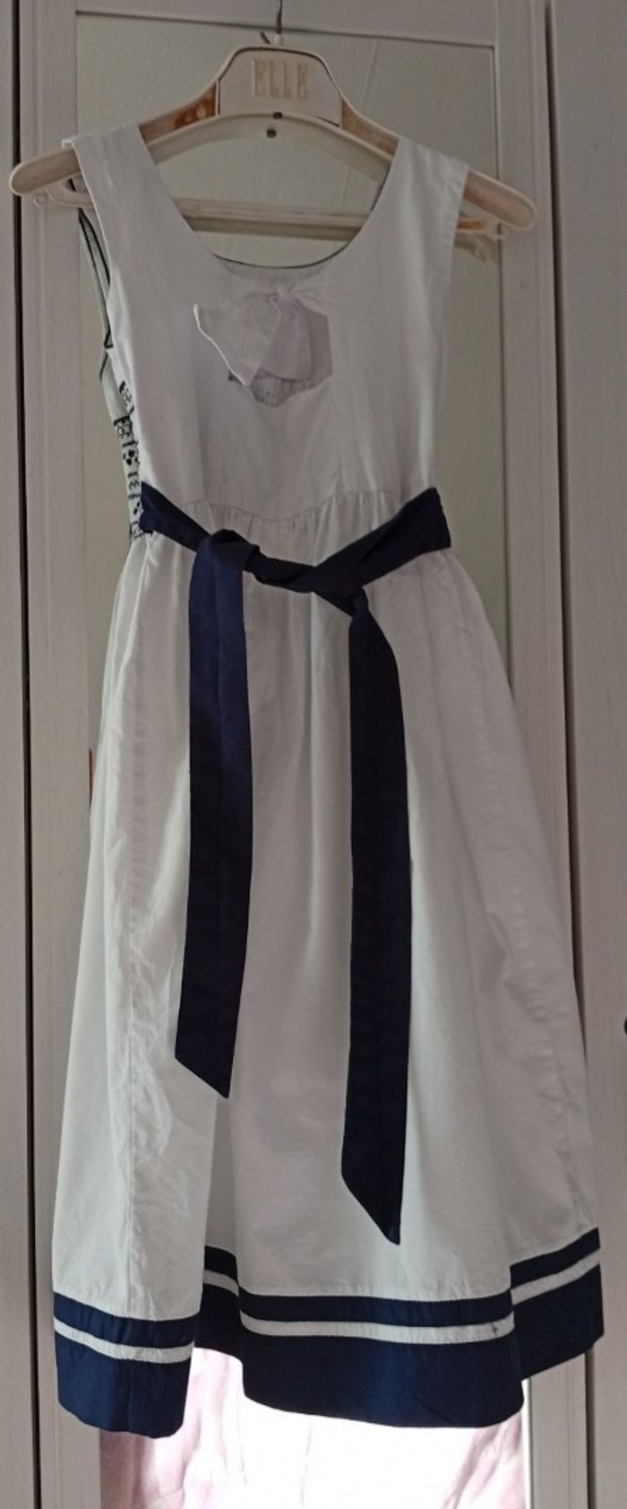 robe brodée 10 ans - photo numéro 4
