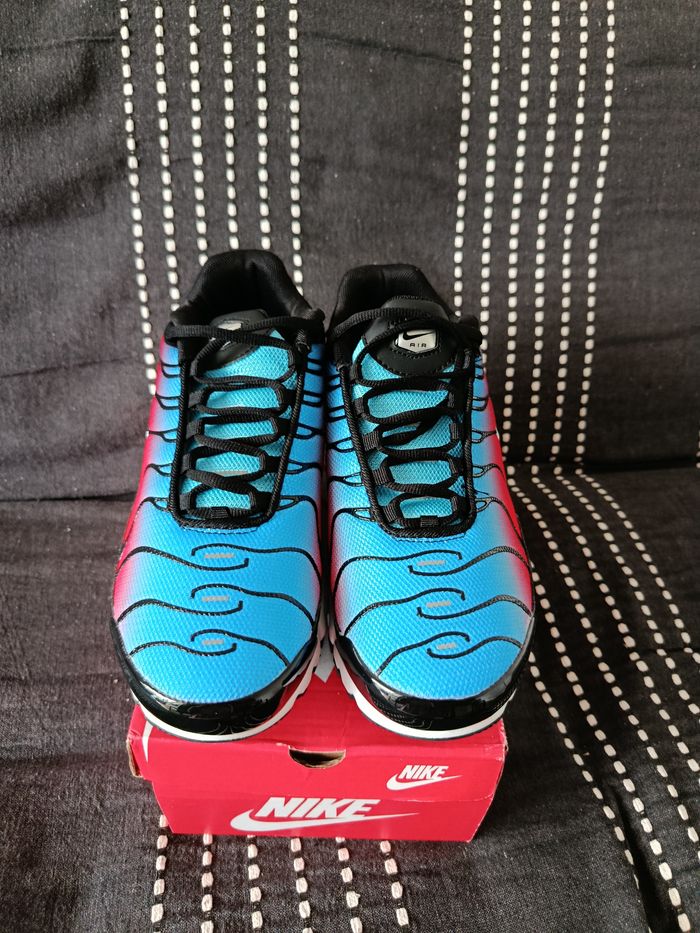 TN bleu/rouge/noir - photo numéro 2