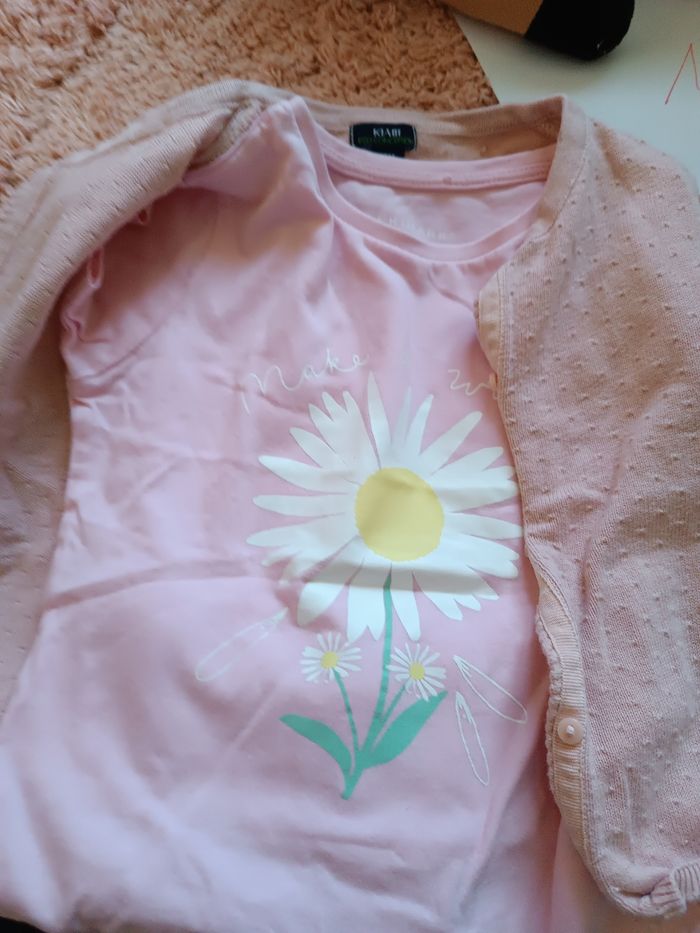 Lot vêtements 18 mois - photo numéro 3