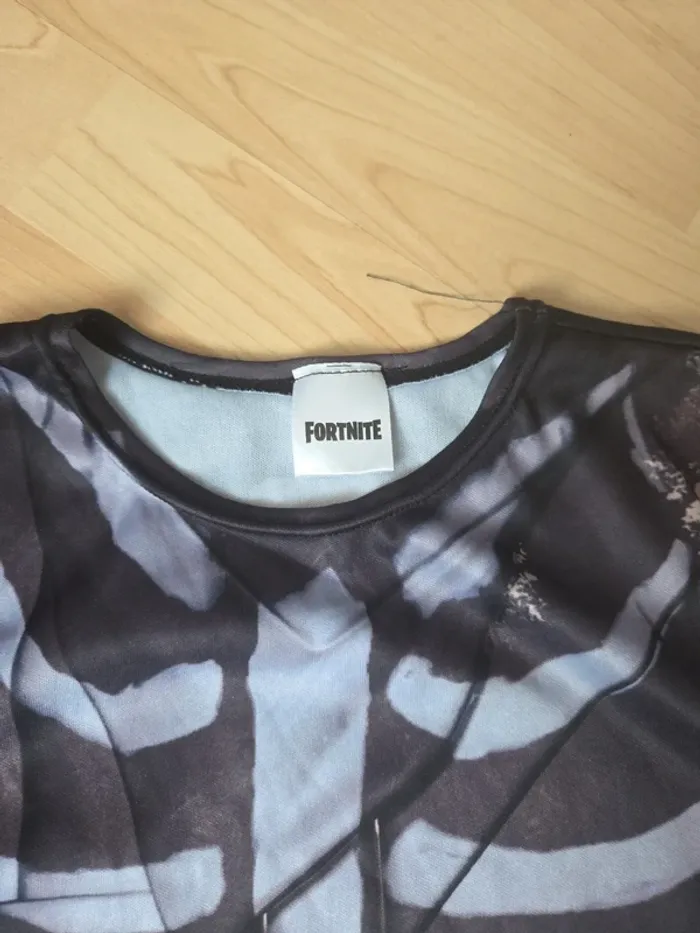 Tee shirt fortnite 10ans - photo numéro 2