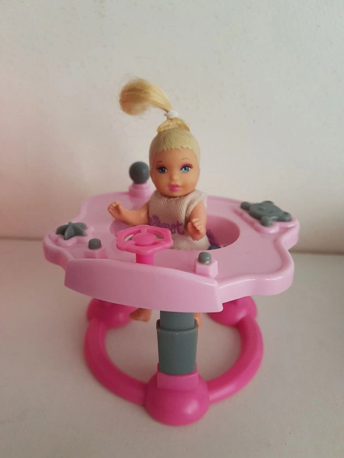 Nurserie bébé Barbie - photo numéro 2