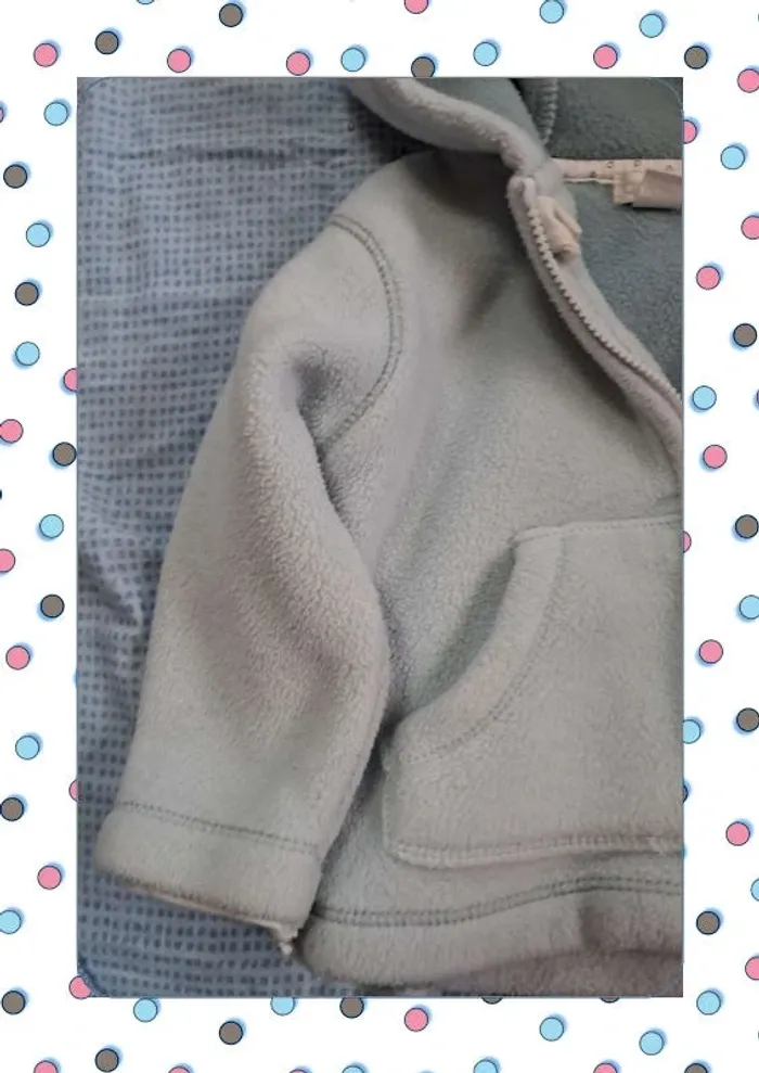 Veste polaire avec capuche 12 mois - photo numéro 3