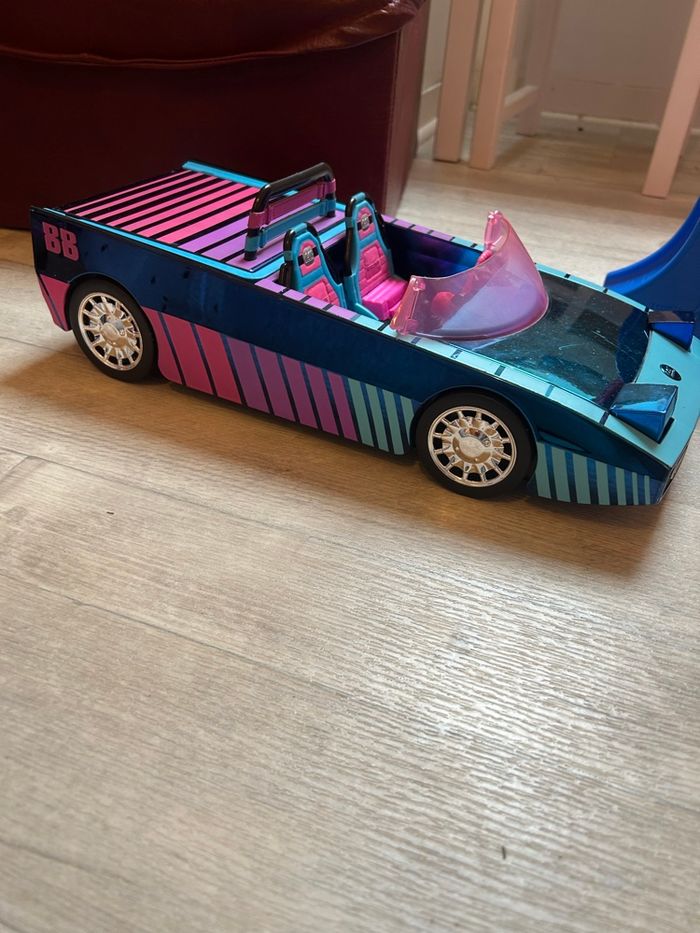 Voiture lol surprise