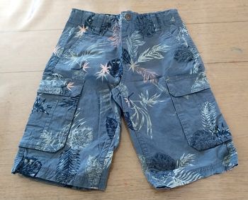 Bermuda garçon 10ans en très bon état