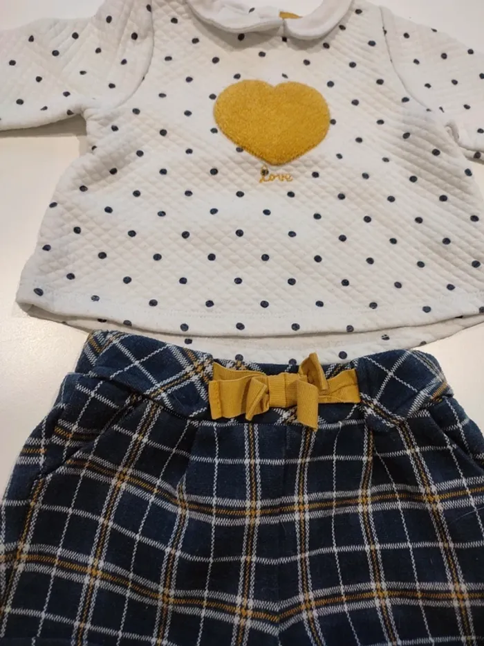 Ensemble 6 mois - photo numéro 2