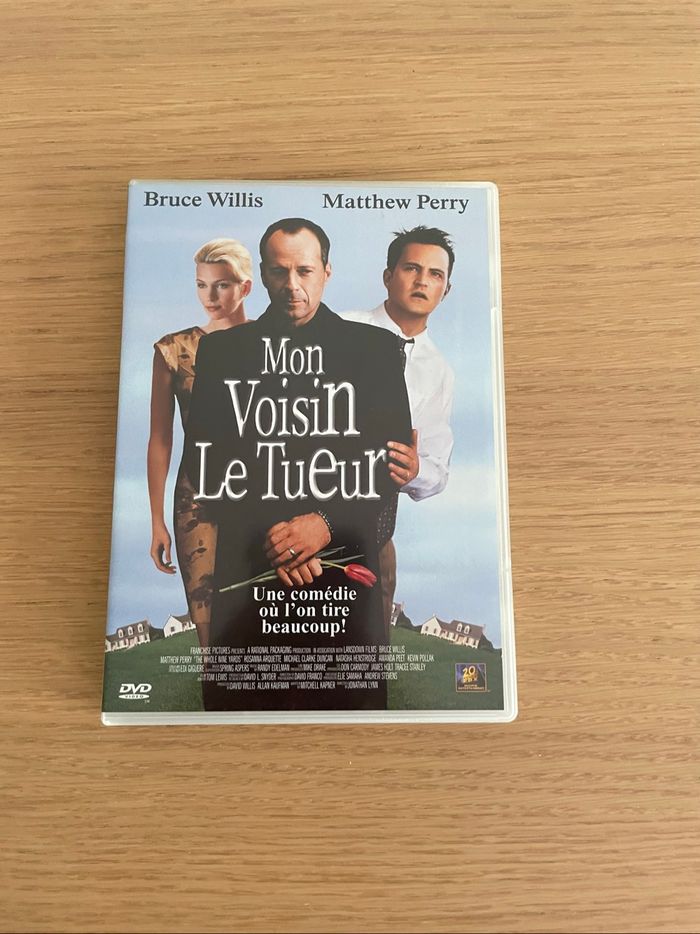 🍿 VOISIN TUEUR