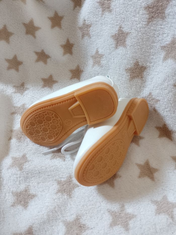 Chaussure - photo numéro 2