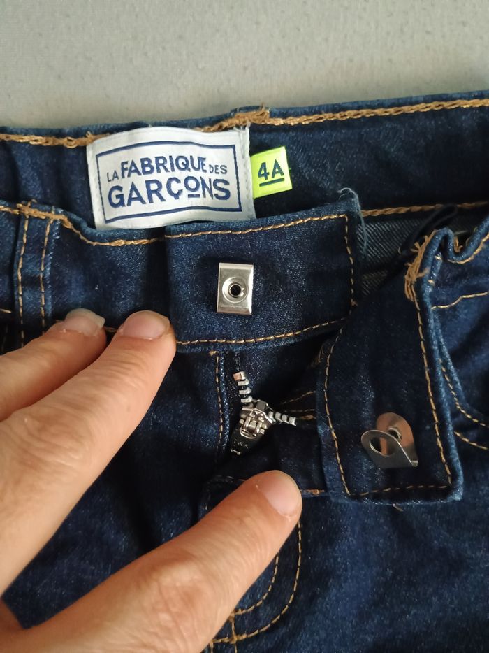 Jean taille 4 ans - photo numéro 3