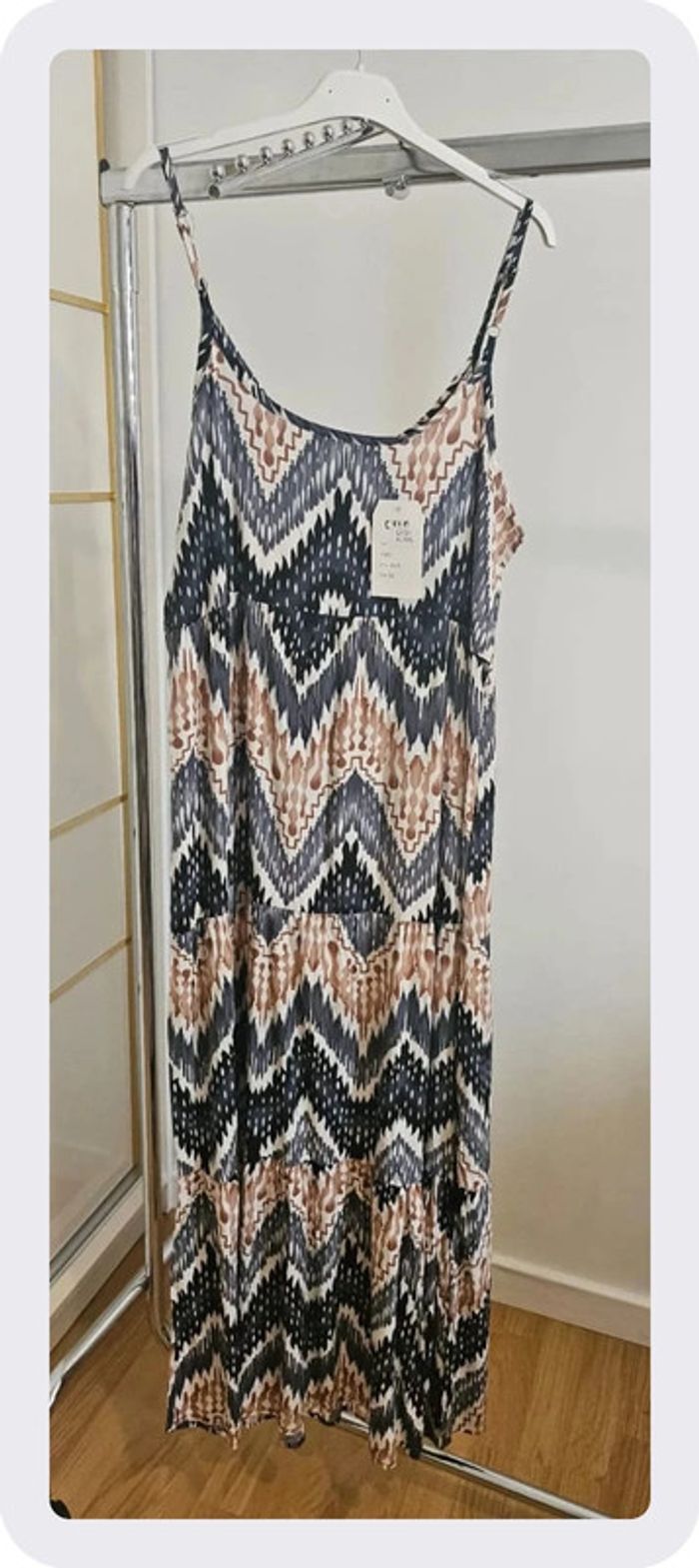Robe d’été pour femmes - photo numéro 3