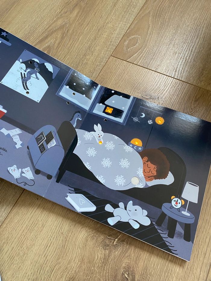 Livre musical et lumineux la nuit de noël - photo numéro 4