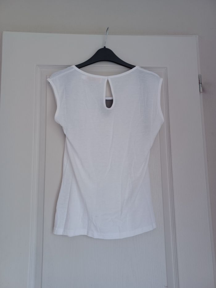 T shirt - photo numéro 2