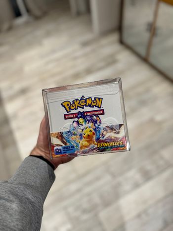 Display Pokémon EV8 Étincelles déferlantes