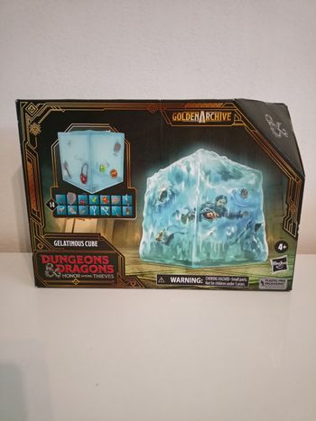 Dungeons & dragons honoré among thieves hasbro figurine cube complet