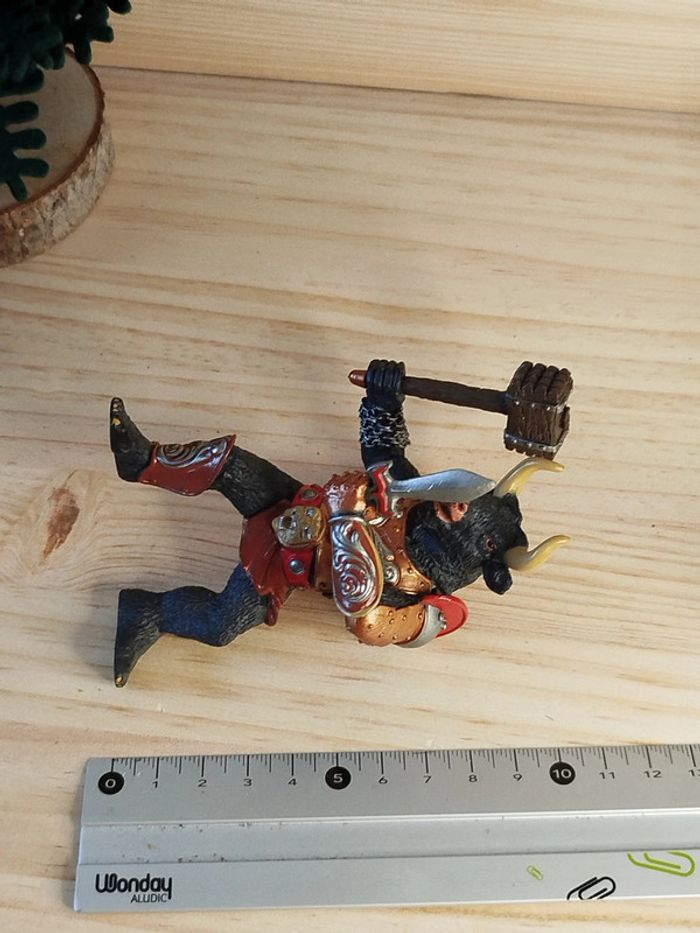 PAPO taureau mutant Figurine personnage imaginaire - photo numéro 5