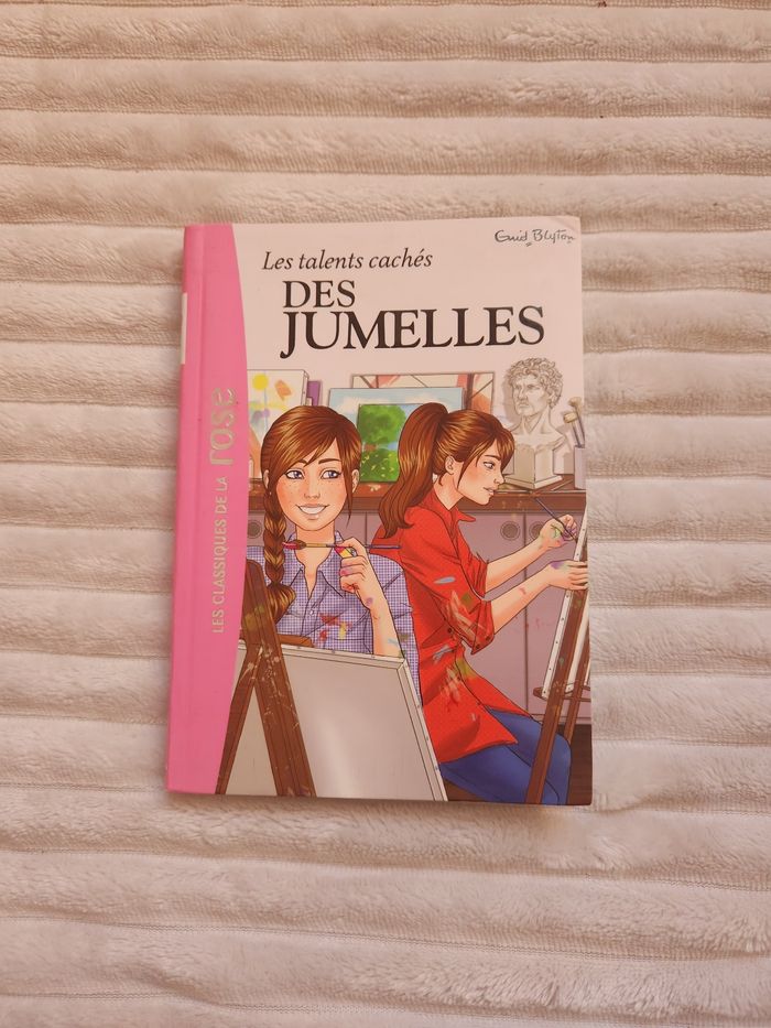 📚 Les Jumelles Tome 5 – Les talents cachés des jumelles (Bibliothèque Rose)