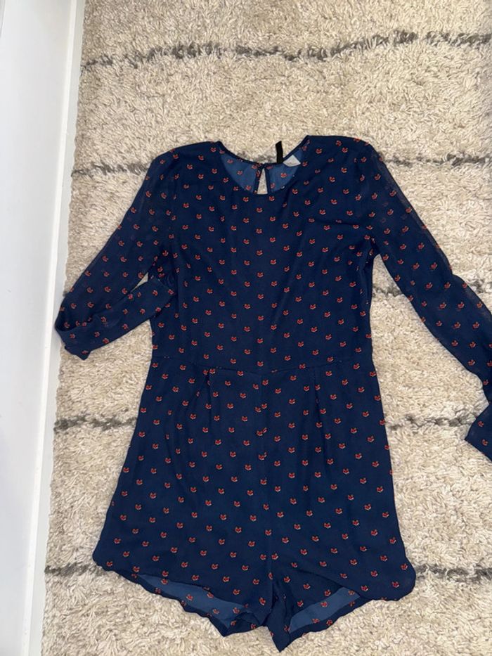 Magnifique combi short fluide taille 38 - photo numéro 3