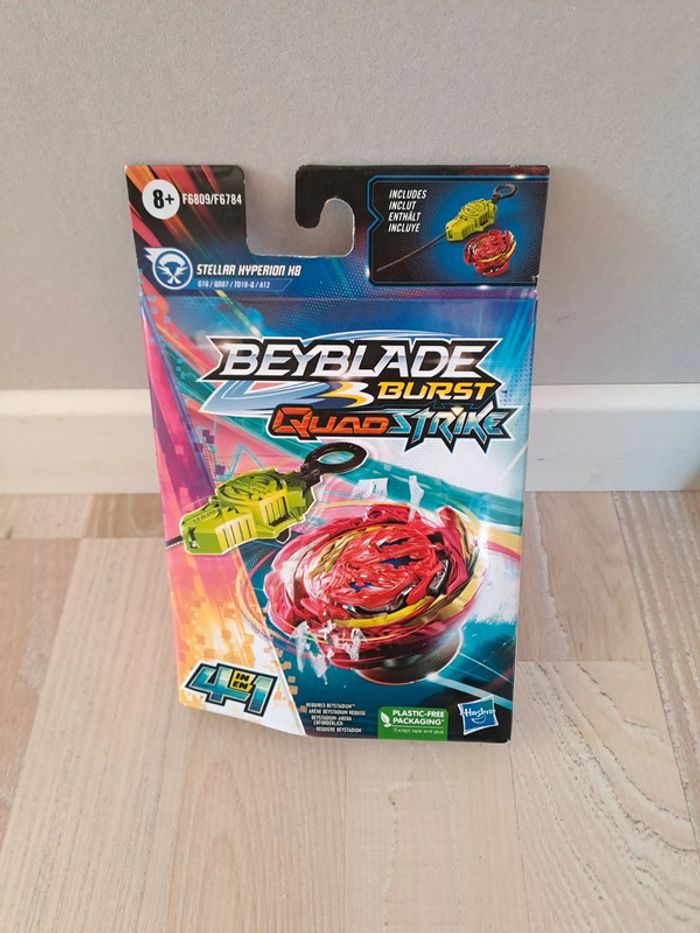 Lot 2 toupies Beyblade Burst Quad Strike neuves - photo numéro 3