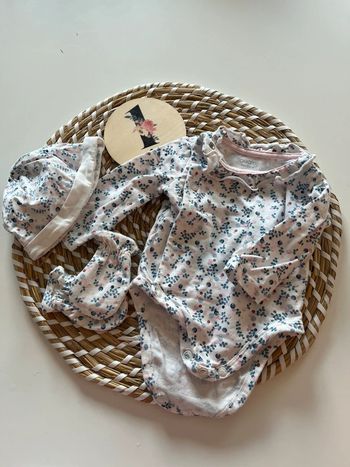 Body Obaibi 1 mois - avec bonnets et gants