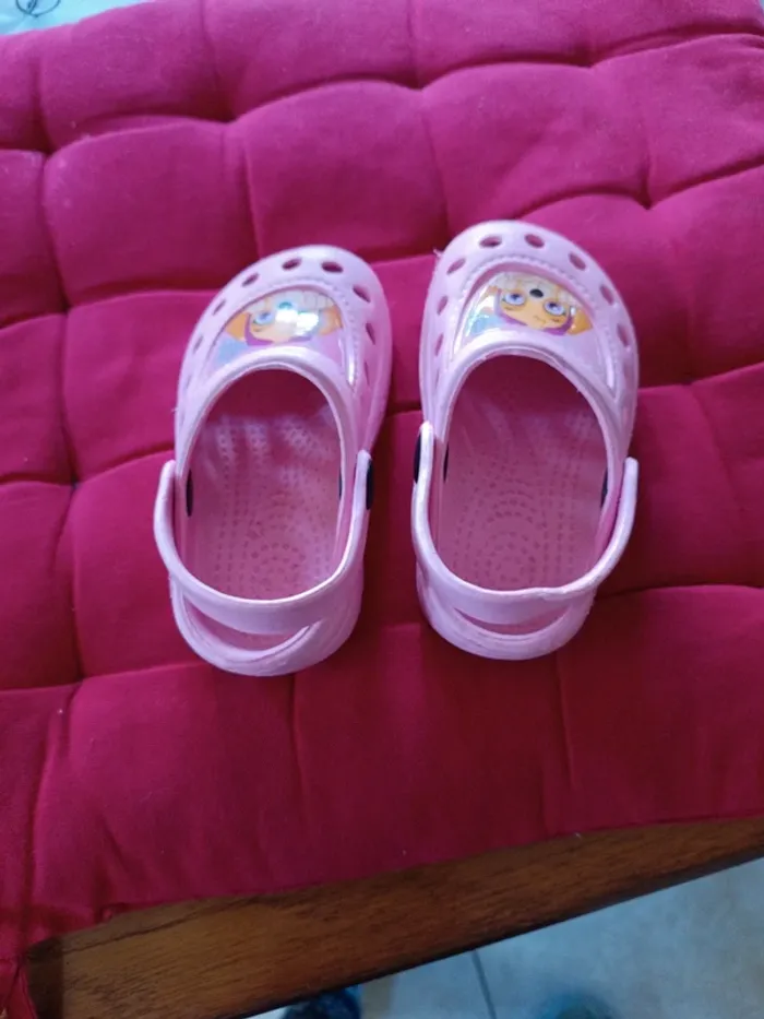 Crocs roses Stella Pat Patrouille 21 - photo numéro 2