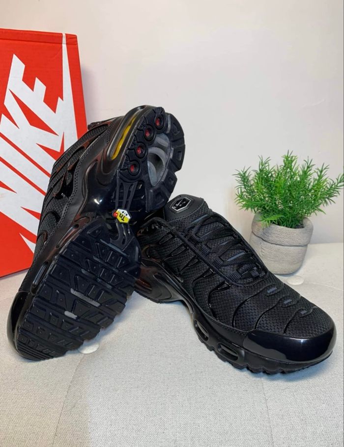 Nike TN Air Max Plus Full Black Noir Triple - photo numéro 3