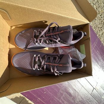 Chaussures cardio training neuves 42