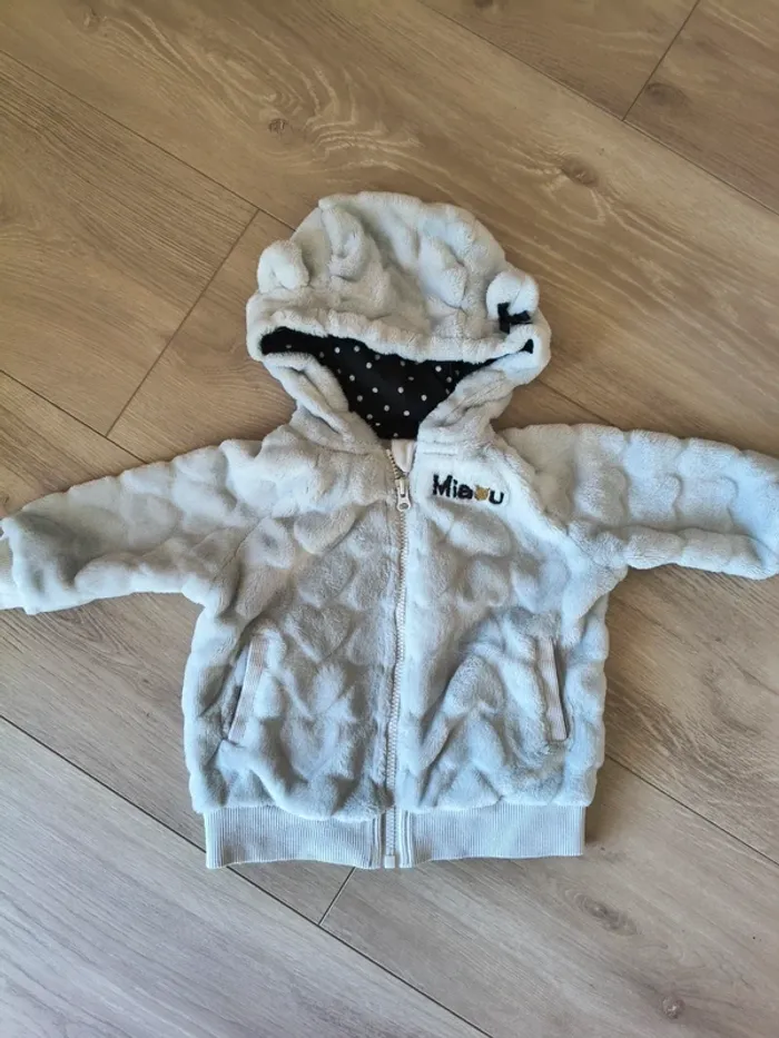 Veste en fourrure chaude hiver taille 6 mois