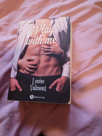 Play with me Louise Valmont