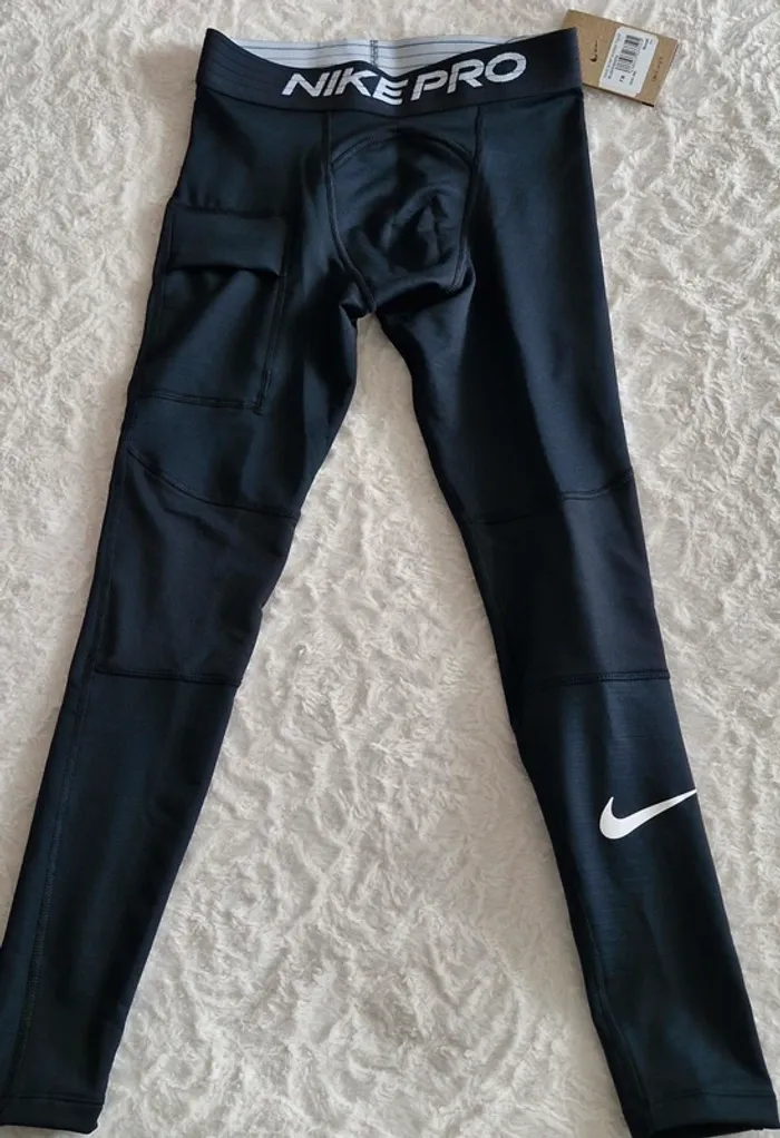 Nike pro
