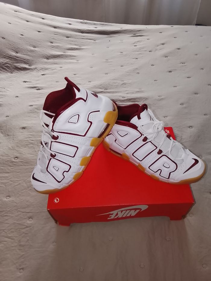 Nike Air More Uptempo GS taille 39 - photo numéro 2