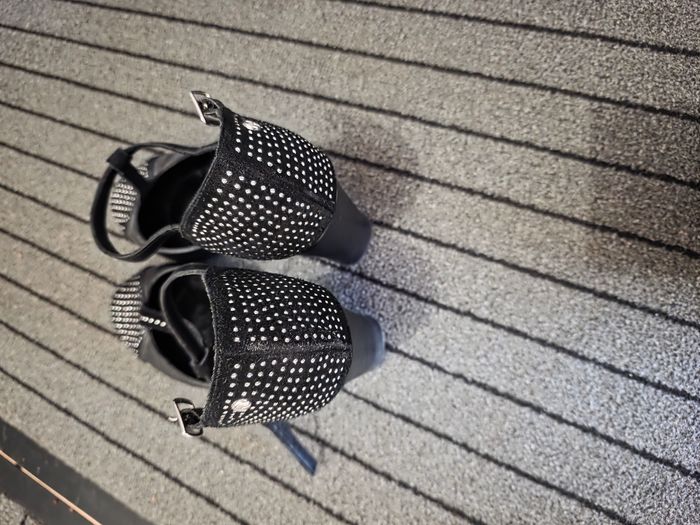 Chaussures a talons - photo numéro 2