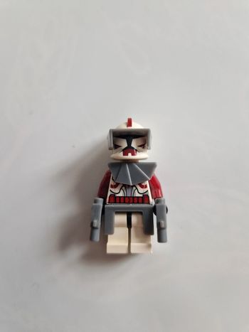Minifigurine lego star wars sw0202a commender fox