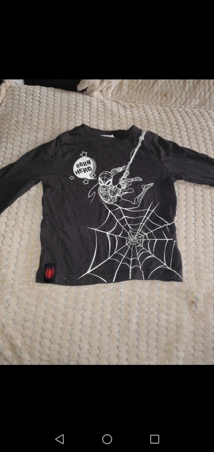 Tee-shirt manche longue 4 ans