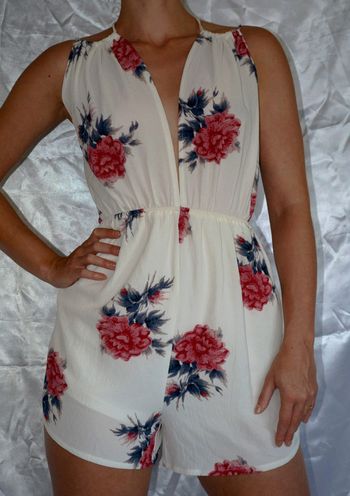 combishort blanche fleurie taille L