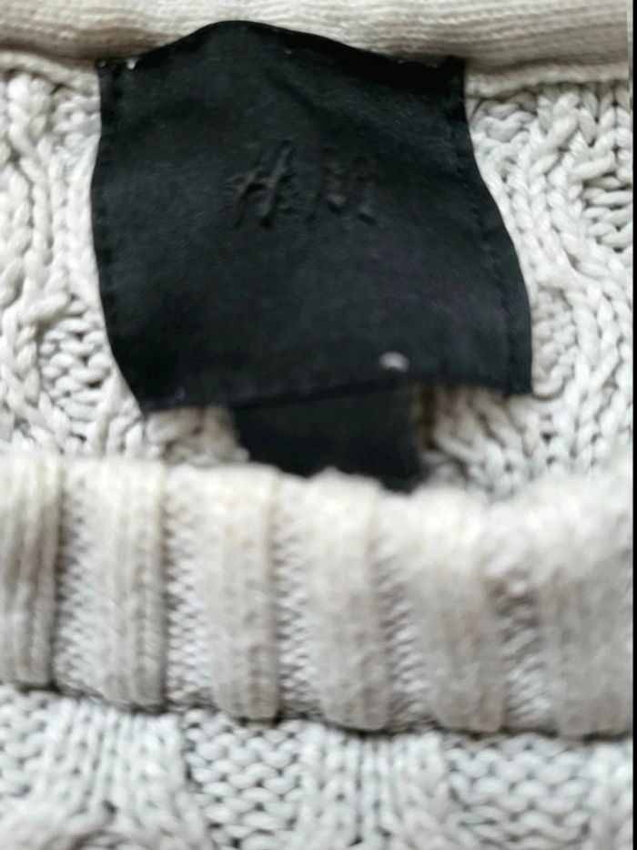 Pull H&M torsadé gris clair – col rond – maille texturée – homme/femme – Taille XS - photo numéro 3